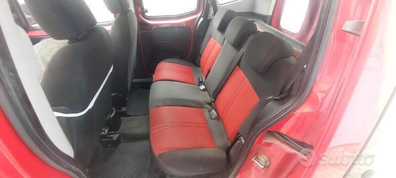 Usata Fiat Qubo Trekking 80 CV (58 kW) 2016 Rosso Monovolume