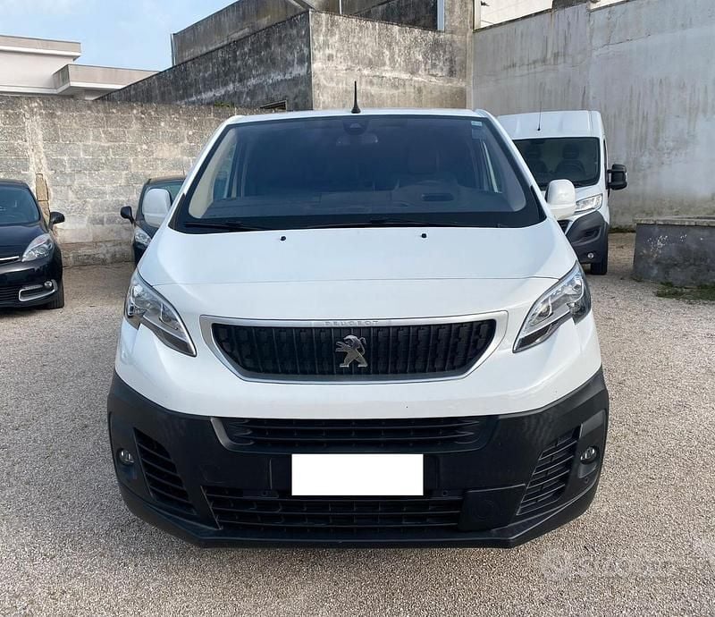 Usata Peugeot Expert Premium 122 CV (89 kW) 2016 Bianco Furgone