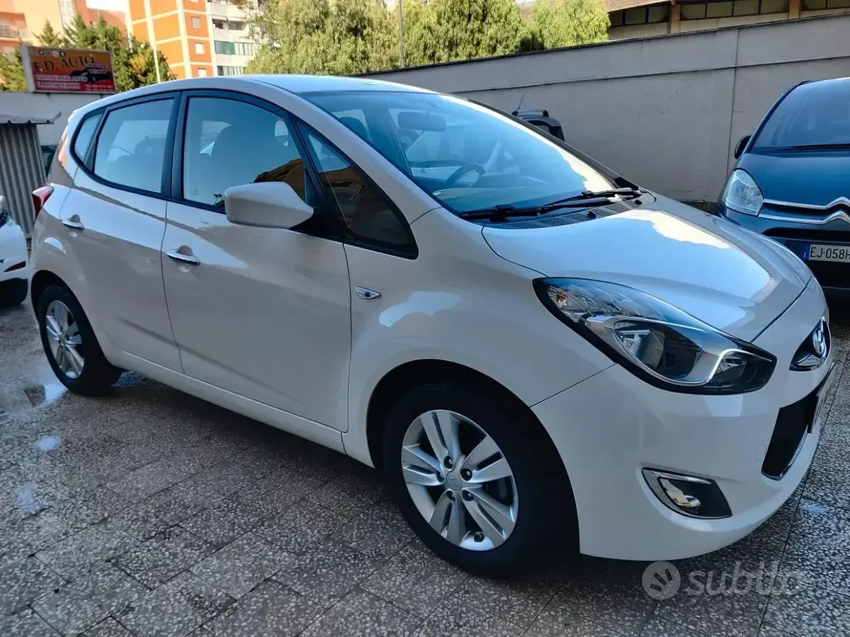 Usata Hyundai ix20 90 CV (66 kW) 2014 Bianco Utilitaria