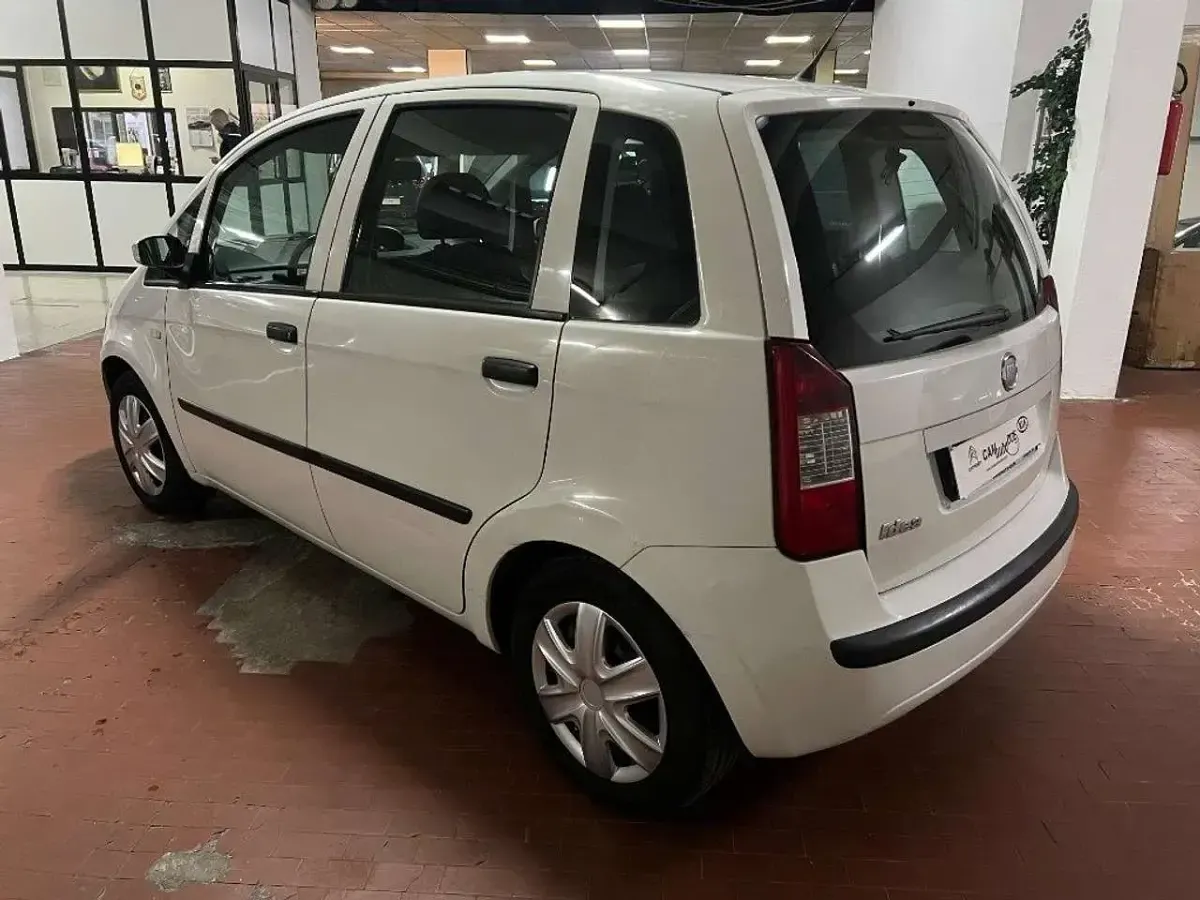 Usata Fiat Idea 80 CV (58 kW) 2009 Bianco Monovolume