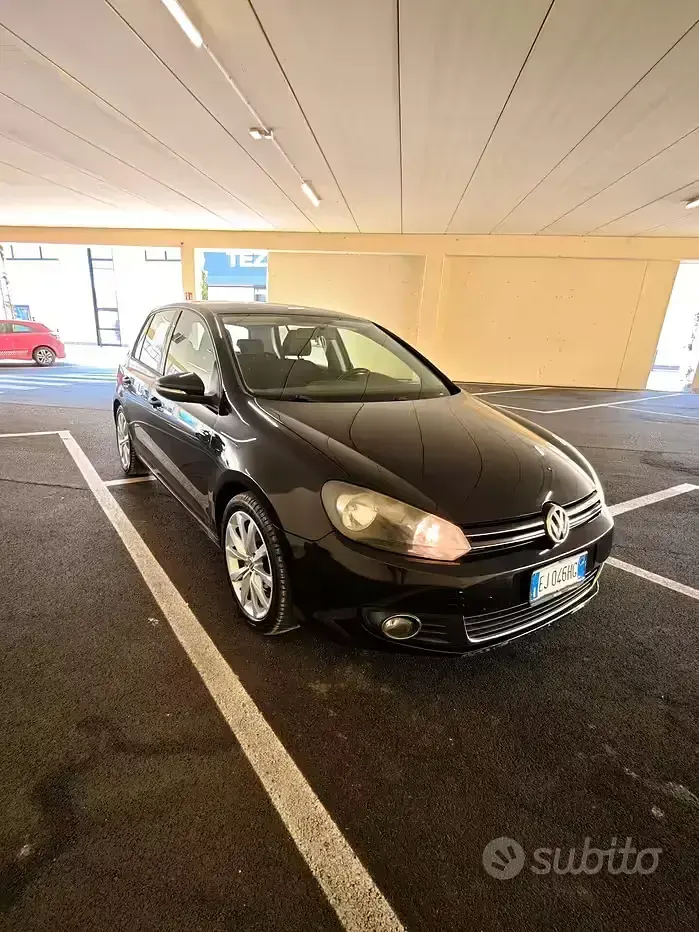 Usata VW Golf VI 105 CV (77 kW) 2011 Nero Utilitaria