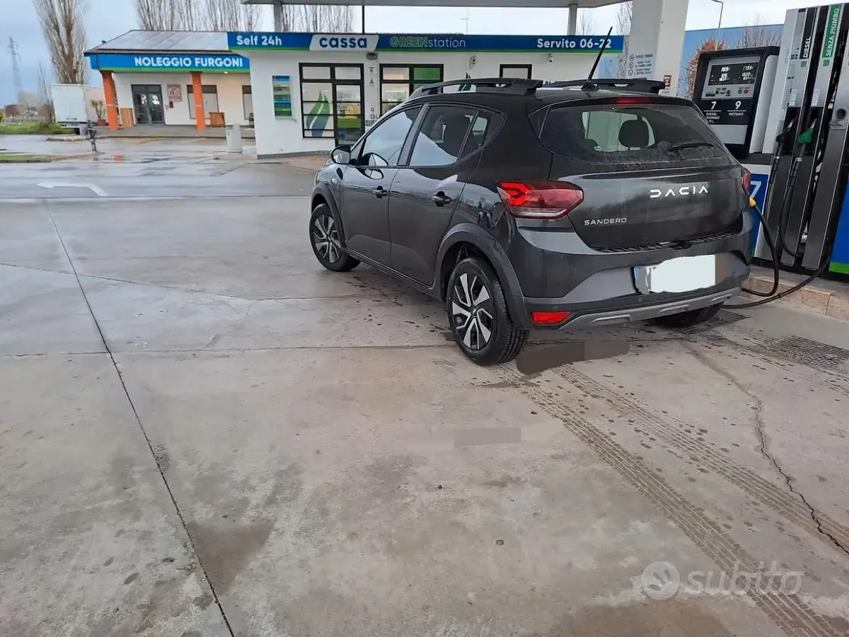 Nuova Dacia Sandero Stepway 110 CV (80 kW) 2026 Nero SUV