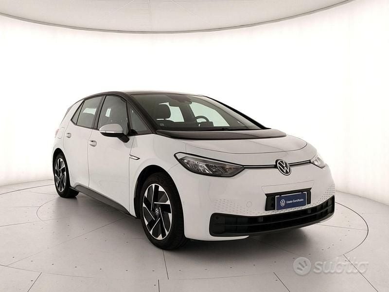 Usata VW ID.3 Pro Performance 150 kW (204 CV) 2022 Glacier white metallizzato ner Utilitaria