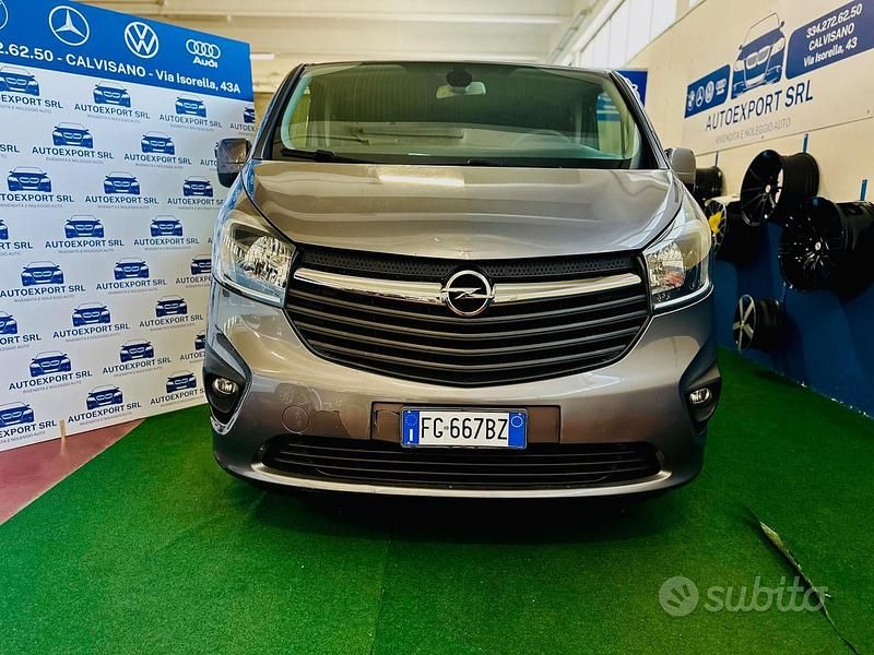 Usata Opel Vivaro 97 CV (71 kW) 2016 Grigio Monovolume