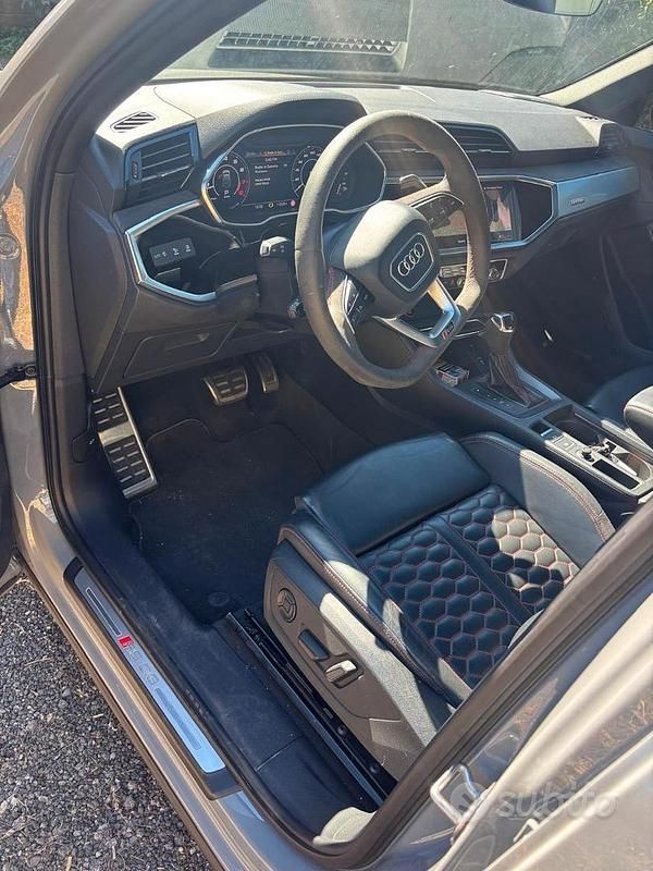 Usata Audi RS Q3 Sportback Ambiente 400 CV (294 kW) 2020 Grigio SUV