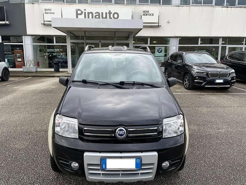 Usata Fiat Panda 4x4 Cross 70 CV (51 kW) 2007 Nero Utilitaria