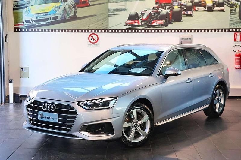 Usata Audi A4 Advanced Plus 136 CV (100 kW) 2024 Argento Station wagon