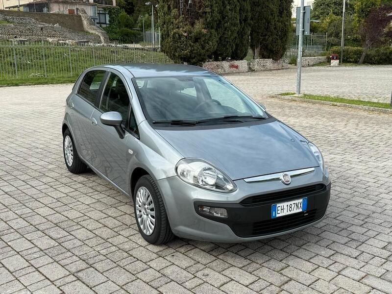Usata Fiat Punto Evo Active 69 CV (50 kW) 2010 Grigio Utilitaria