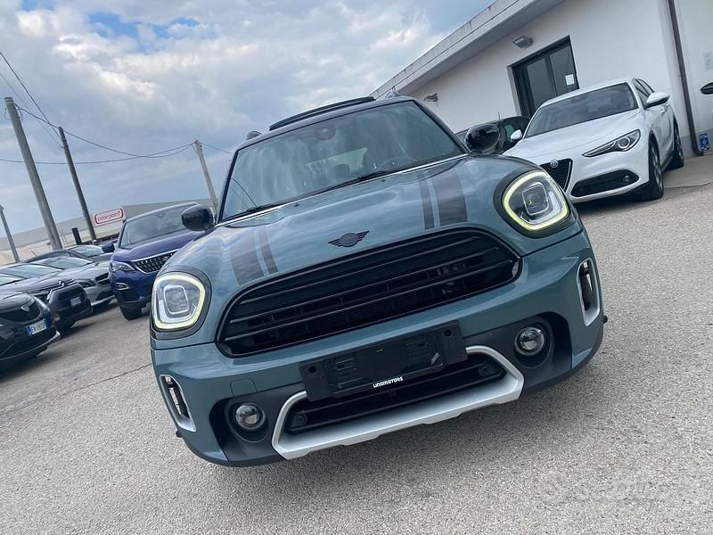 Begagnad Mini Cooper D Countryman Hype 150 HK (110 kW) 2020 Grå SUV