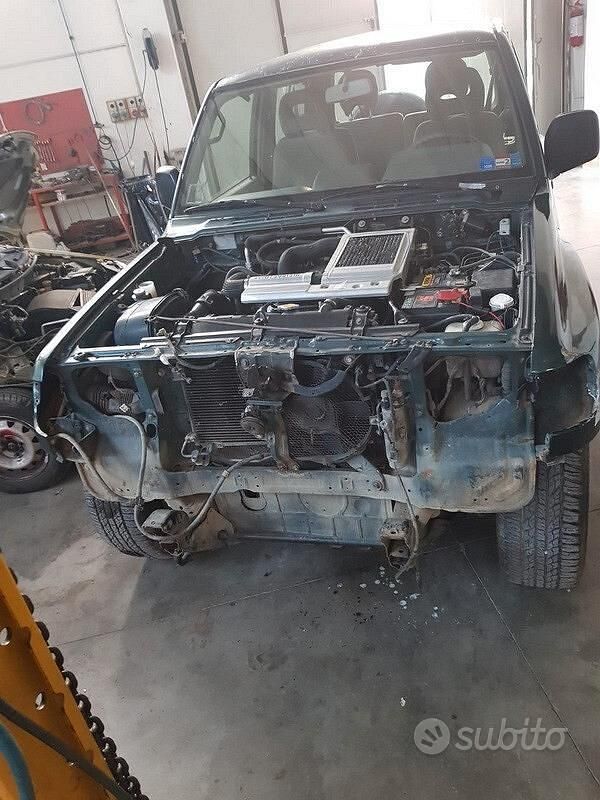 Usata Mitsubishi Pajero 125 CV (91 kW) 1998 Verde SUV