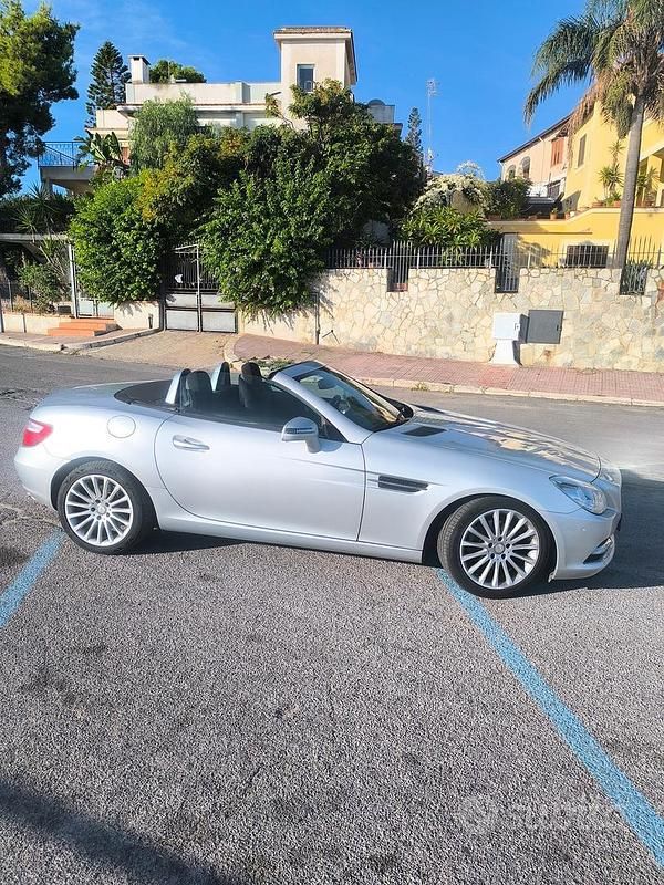 Usata Mercedes SLK200 184 CV (135 kW) 2012 Grigio Cabrio