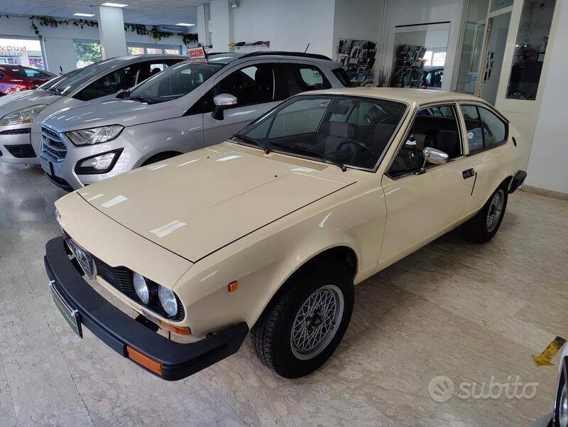Usato 1981 Alfa Romeo Alfetta GT/GTV 1.6 Benzin 109 CV (29.000 €)