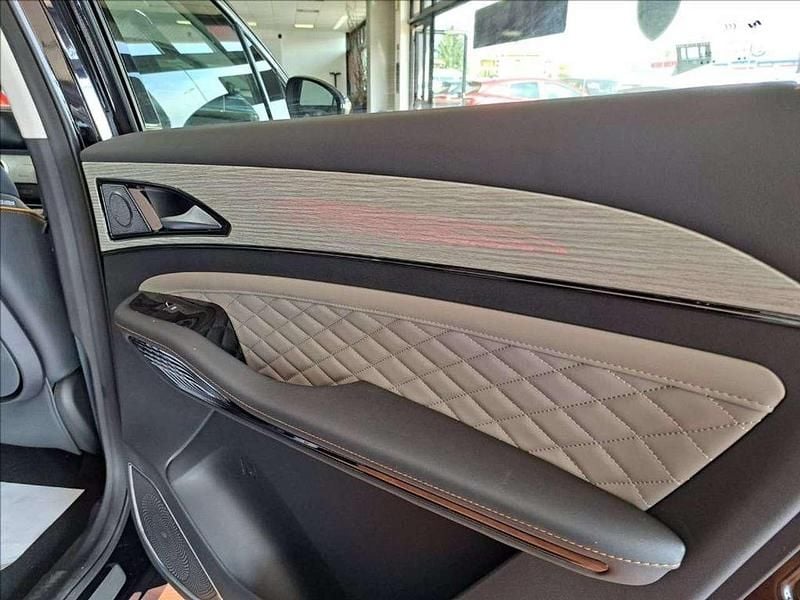 Nuova Cirelli 7 177 CV (130 kW) 2025 Nero metallizzato SUV