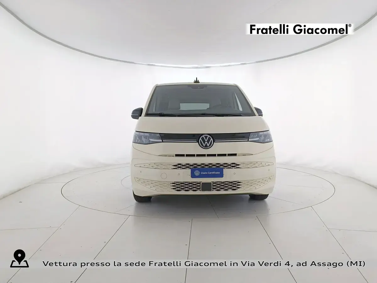 Usata VW T7 Life 150 CV (110 kW) 2024 91 avorio chiaro r1015 Furgone