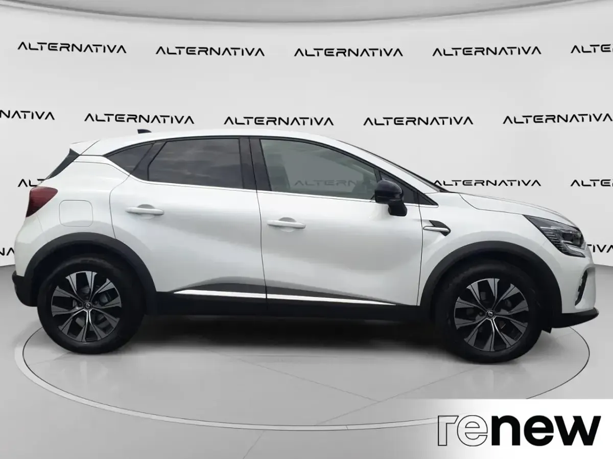Usata Renault Captur Intens 101 CV (74 kW) 2023 Bianco SUV