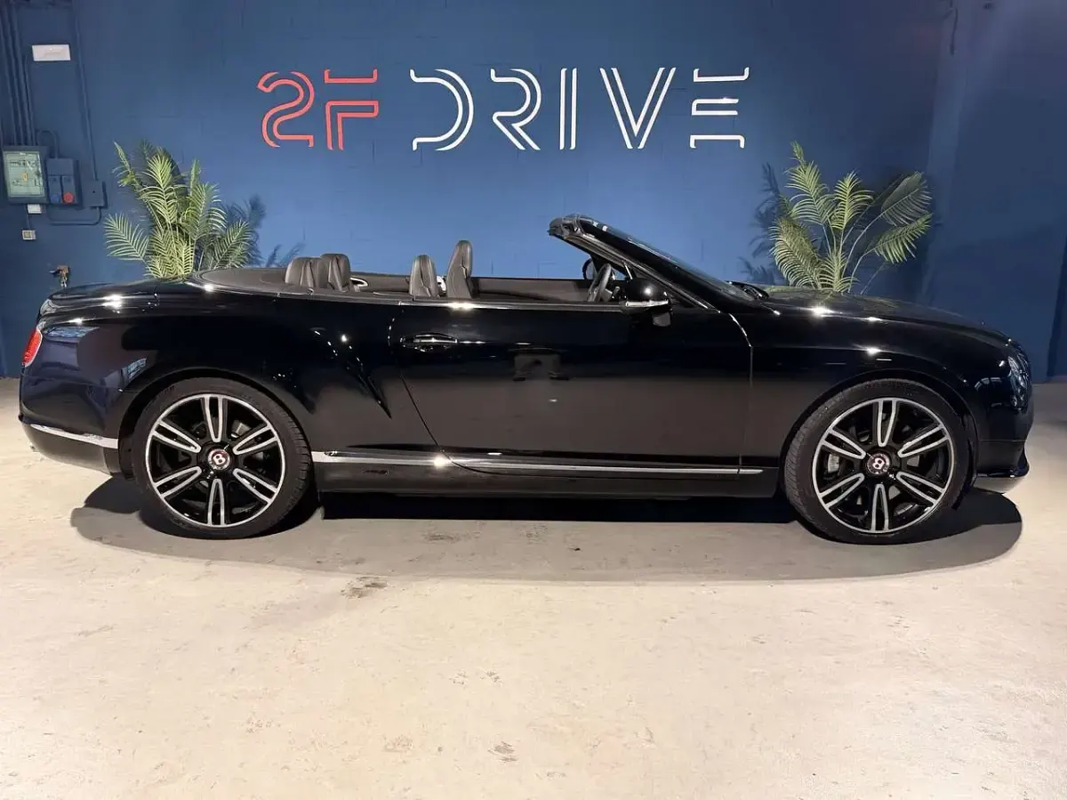 Usata Bentley Continental GT Convertible 507 CV (372 kW) 2015 Nero Cabrio