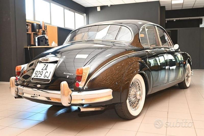 Usata Daimler Sovereign 1960 Nero Berlina