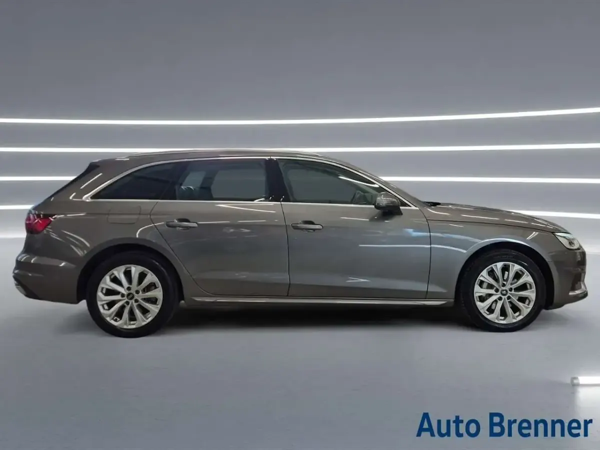 Usata Audi A4 Advanced 204 CV (150 kW) 2021 Grigio metallizzato Station wagon