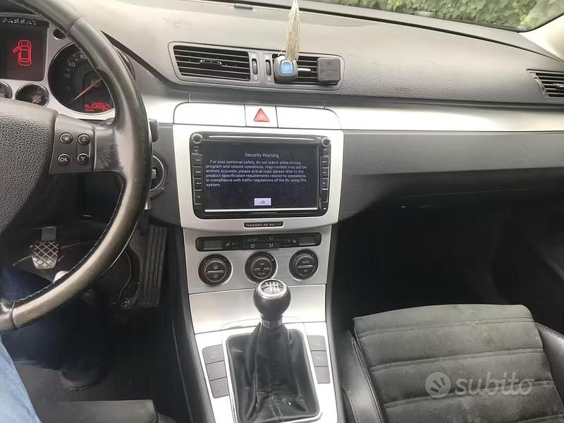 Usata VW Passat 170 CV (125 kW) 2008 Blu Berlina