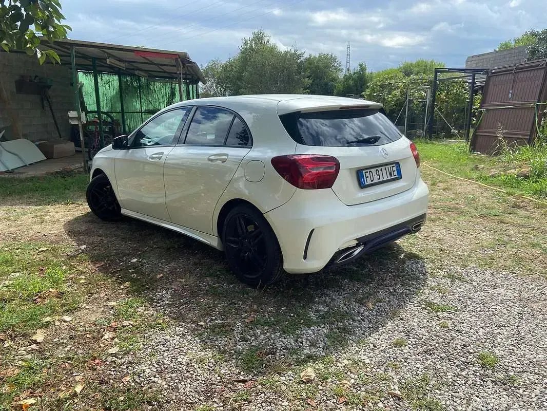 Usata Mercedes A220 Premium 177 CV (130 kW) 2016 Utilitaria