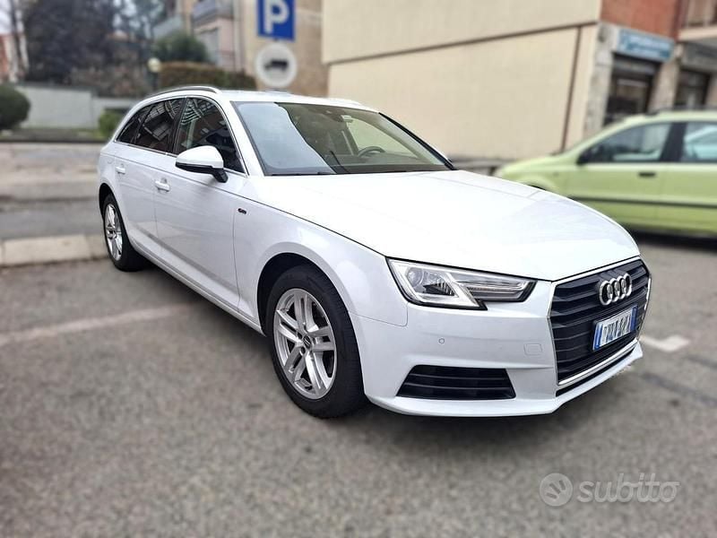 Usata Audi A4 S-Line 150 CV (110 kW) 2018 Bianco Station wagon