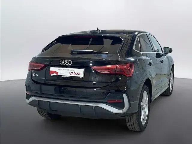 Usata Audi Q3 Sportback S-Line 150 CV (110 kW) 2024 Nero mito metallizzato SUV