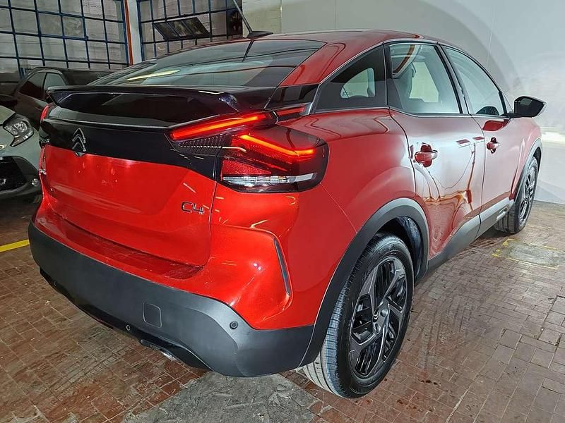 Usado Citroën C4 131 CV (96 kW) 2024 Rojo SUV