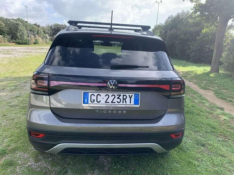 Usata VW T-Cross Style 95 CV (69 kW) 2020 Grigio SUV