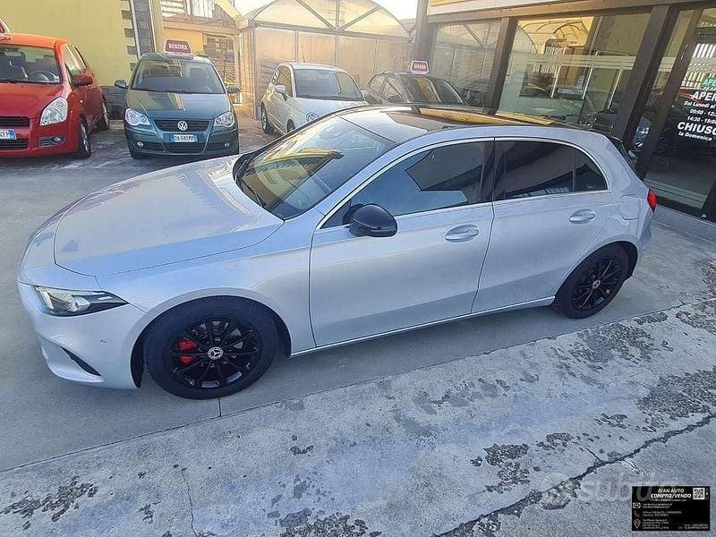 Usata Mercedes A180 Executive 117 CV (86 kW) 2018 Argento Berlina