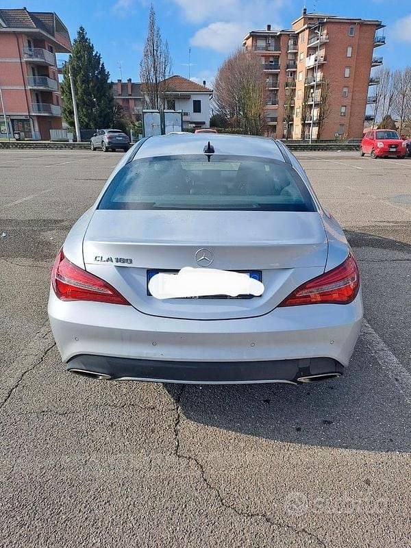 Usata Mercedes CLA180 122 CV (89 kW) 2016 Grigio Berlina