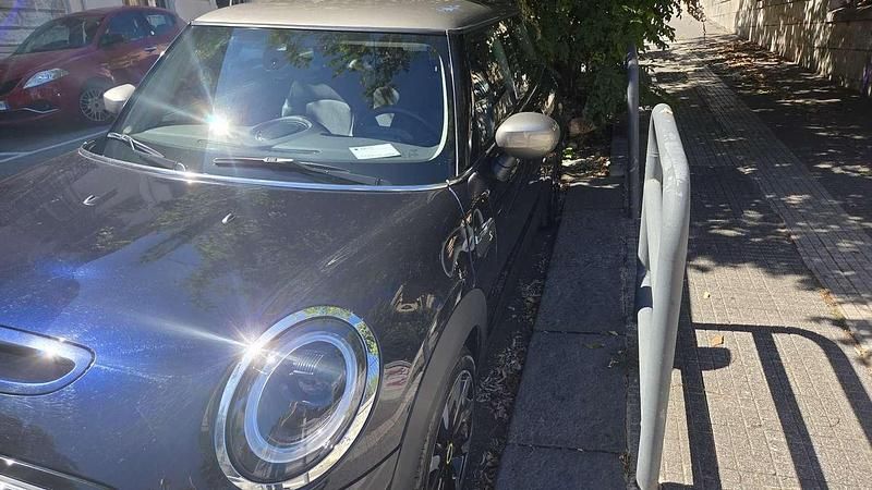 Usata Mini Cooper SE Classic 75 kW (102 CV) 2023 Utilitaria