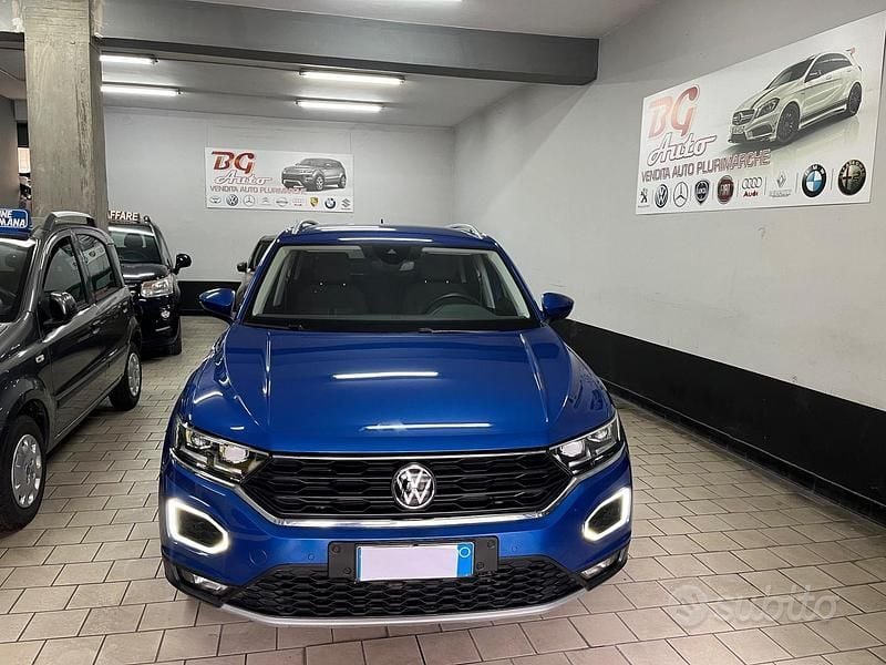 Usata VW T-Roc 149 CV (109 kW) 2021 Blu SUV
