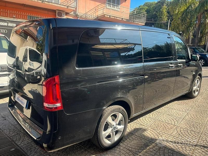 Usata Mercedes Vito 190 CV (139 kW) 2018 Nero Furgone