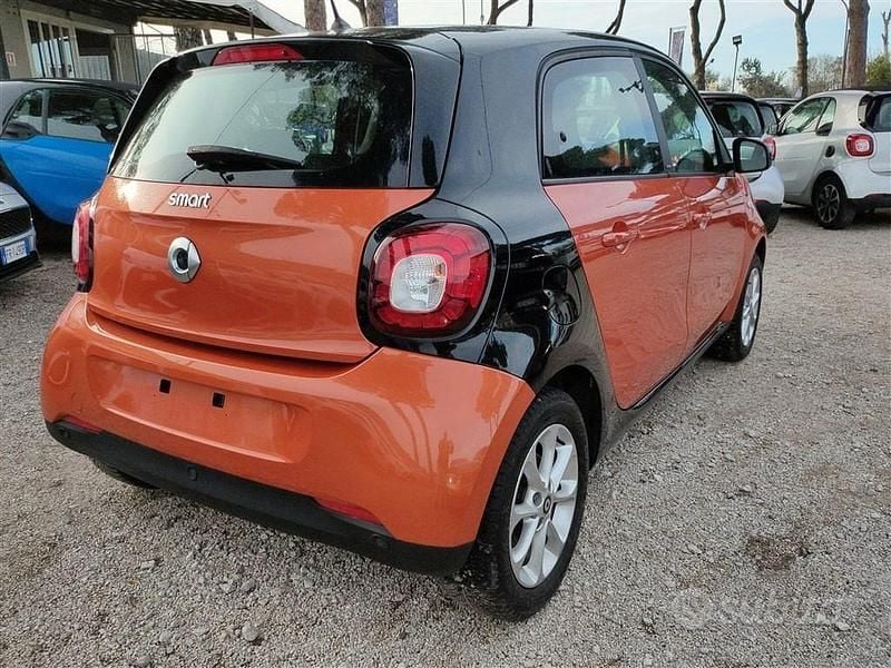 Usata Smart ForFour Prime 90 CV (66 kW) 2016 Arancione Utilitaria