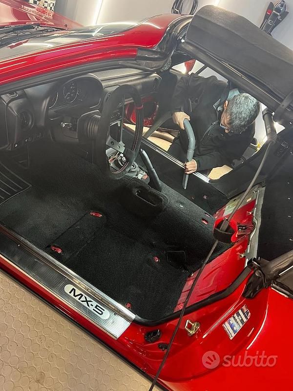 Usata Mazda MX5 116 CV (85 kW) 1990 Rosso Cabrio