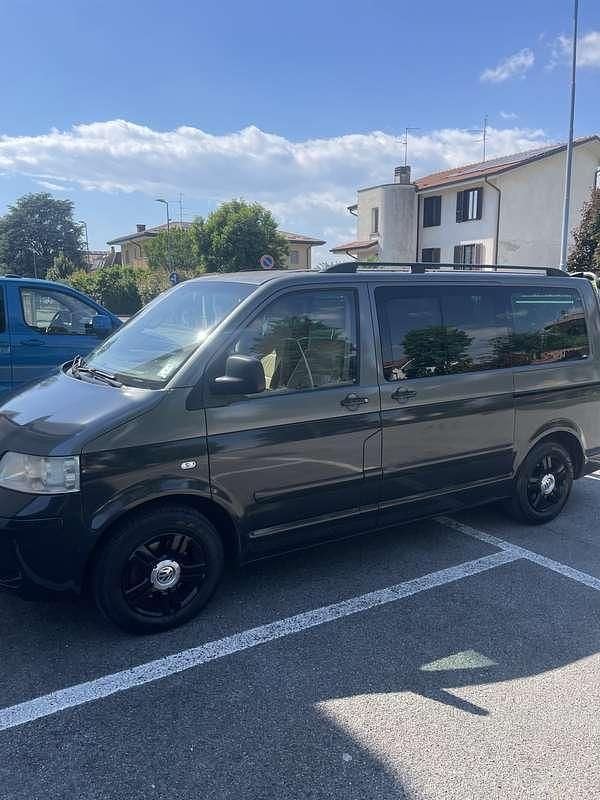 Nero Usata 2005 VW Multivan Highline Furgone | 12.000 € (Ottimo prezzo) - Immagine 1/4