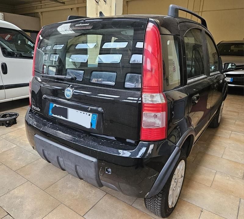 Usata Fiat Panda 4x4 69 CV (50 kW) 2008 Nero Utilitaria