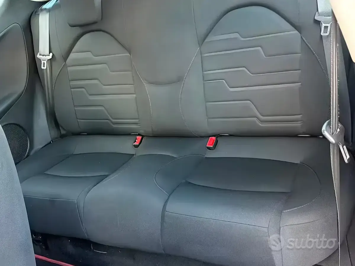 Usata Alfa Romeo MiTo 70 CV (51 kW) 2015 Nero Utilitaria