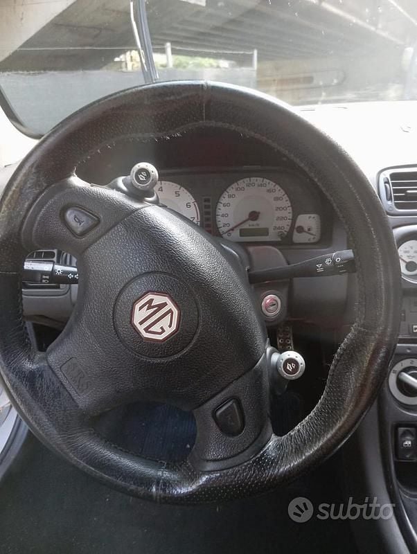 Usata MG TF 120 CV (88 kW) 2004 Grigio Cabrio