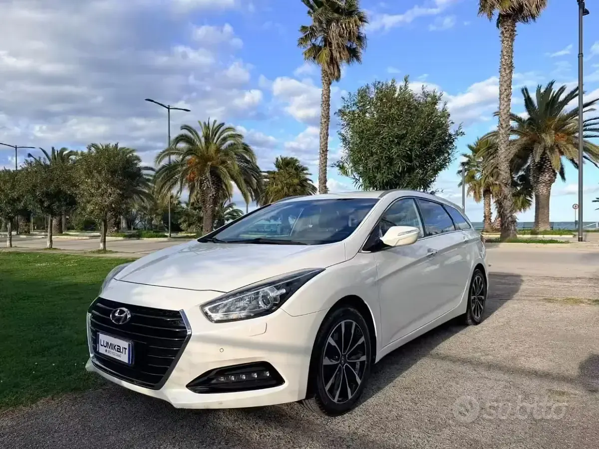 Usata Hyundai i40 Style 141 CV (103 kW) 2016 Bianco Station wagon