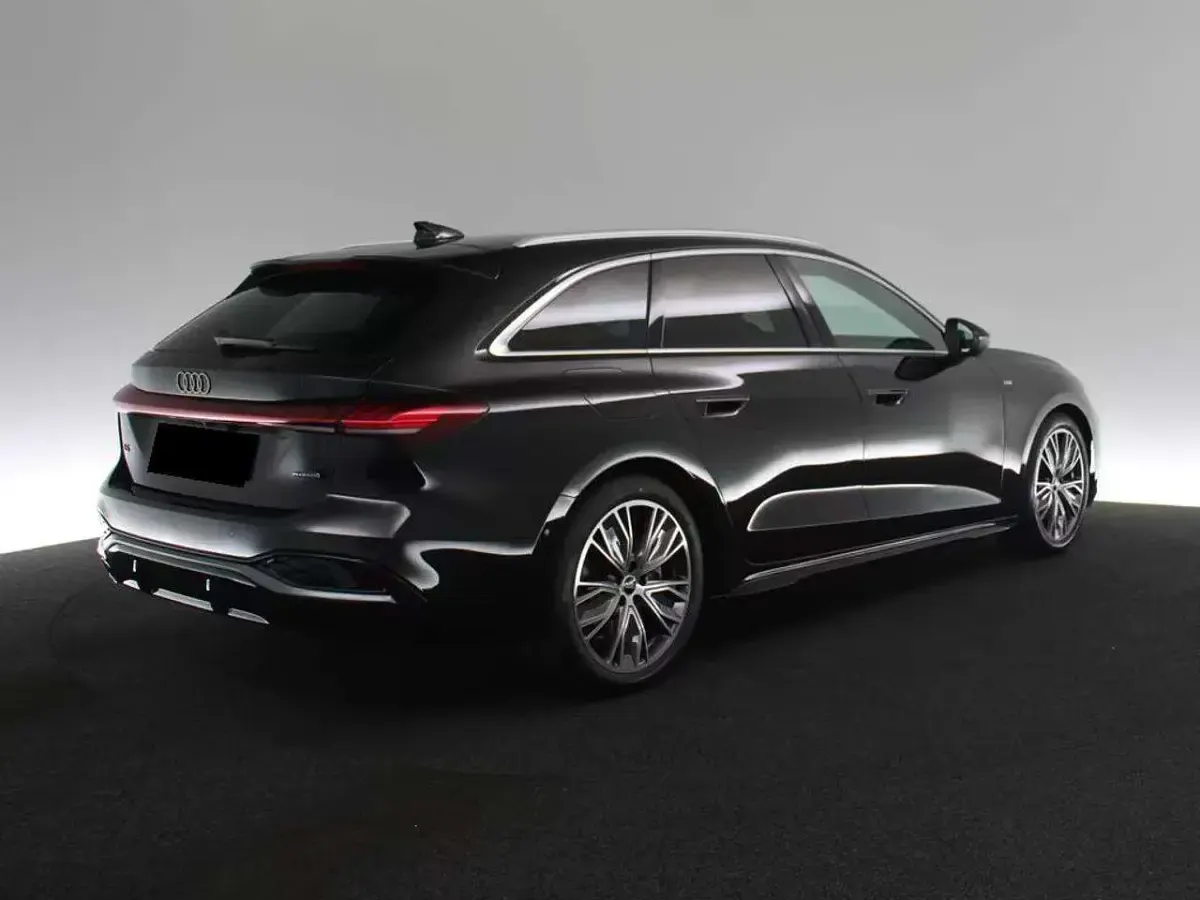 Usata Audi A5 S-Line 204 CV (150 kW) 2025 Nero Station wagon