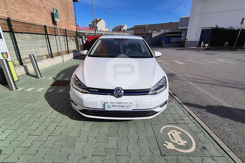 Usata VW Golf VII Business 110 CV (80 kW) 2018 Bianco Utilitaria