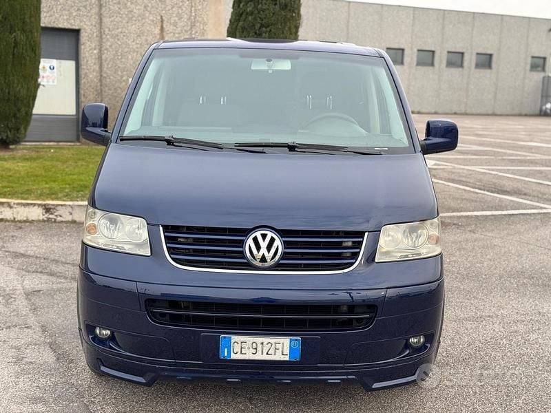 Usata VW Multivan 174 CV (127 kW) 2003 Blu Monovolume