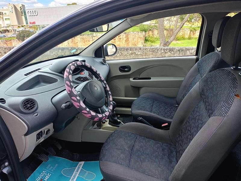 Usata Renault Twingo Dynamique 58 CV (42 kW) 2007 Nero Utilitaria