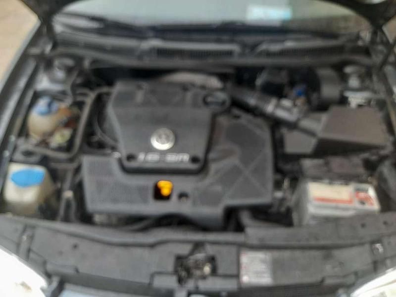 Usata VW Golf III Highline 101 CV (74 kW) 1999 Berlina