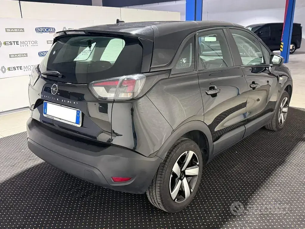Usata Opel Crossland Edition 110 CV (80 kW) 2023 Nero SUV