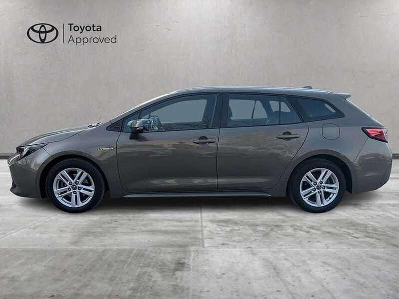Usata Toyota Corolla Active 122 CV (89 kW) 2020 Bronzo Station wagon
