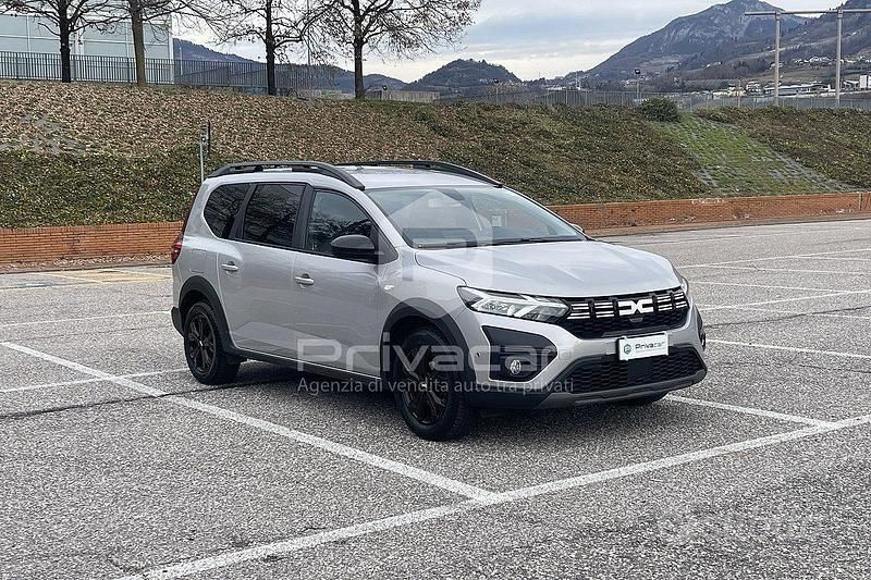 Usata Dacia Jogger Extreme 101 CV (74 kW) 2023 Grigio Monovolume