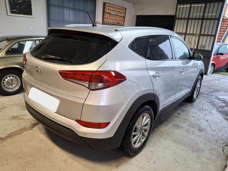 Usata Hyundai Tucson Classic 131 CV (96 kW) 2017 Argento SUV