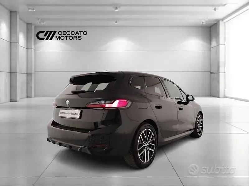 Usata BMW 223 Active Tourer Comfort Edition 197 CV (144 kW) 2024 Nero Monovolume